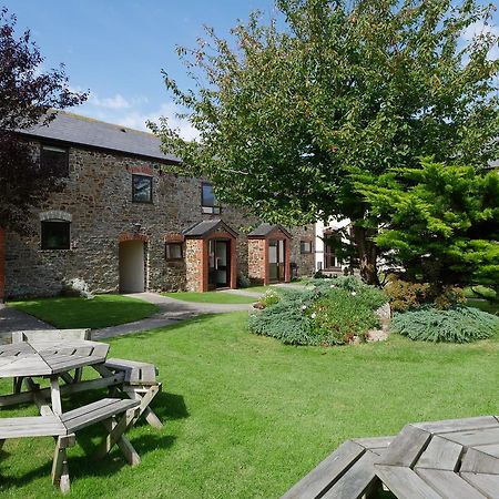 ביוד Kennacott Court Holiday Cottages מראה חיצוני תמונה