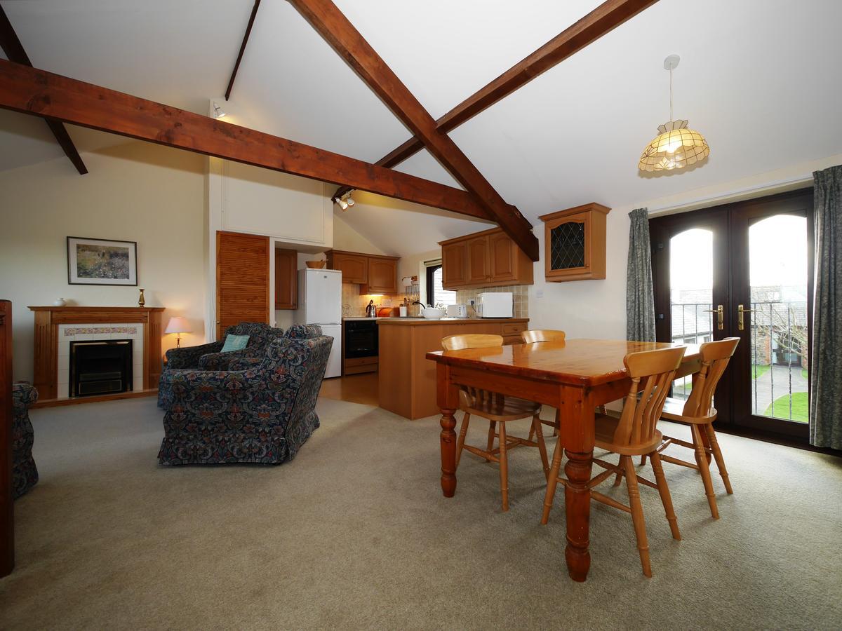 ביוד Kennacott Court Holiday Cottages מראה חיצוני תמונה