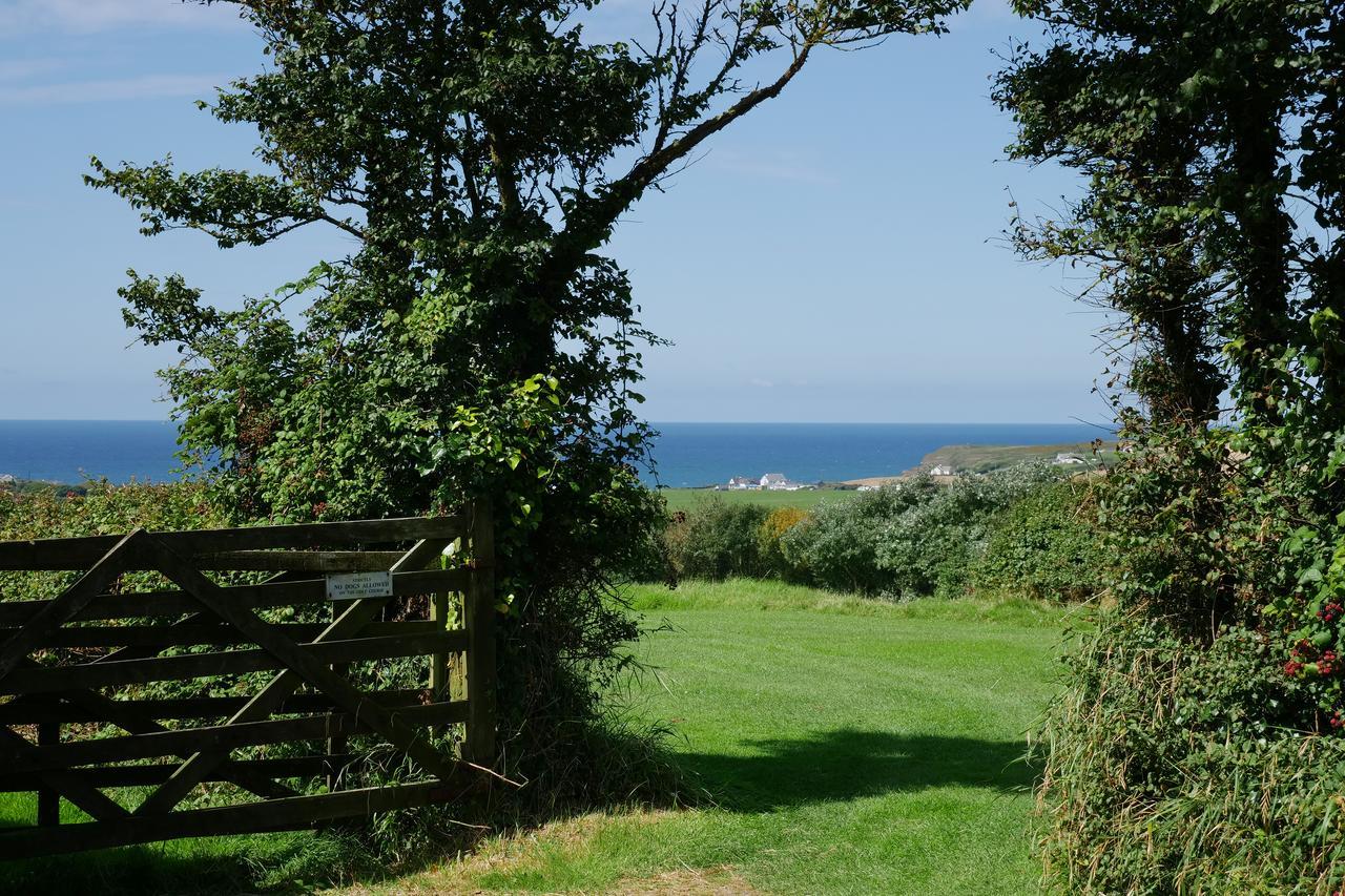 ביוד Kennacott Court Holiday Cottages מראה חיצוני תמונה